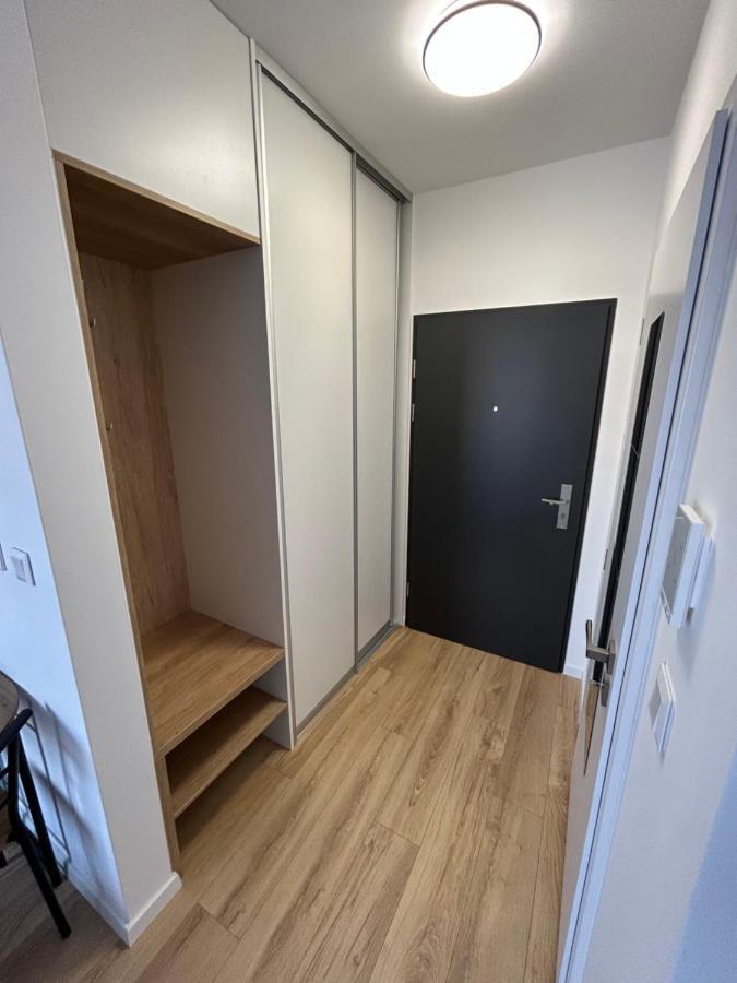 Cozy 1-Bedroom Condo Miloslavov Luaran gambar